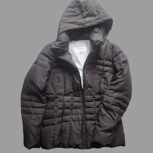 Calvin Klein down Brown Puffer Jacket soft interior. EUC, many‎ inside pockets.